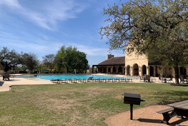 1319 Via Principale, New Braunfels, TX 78132