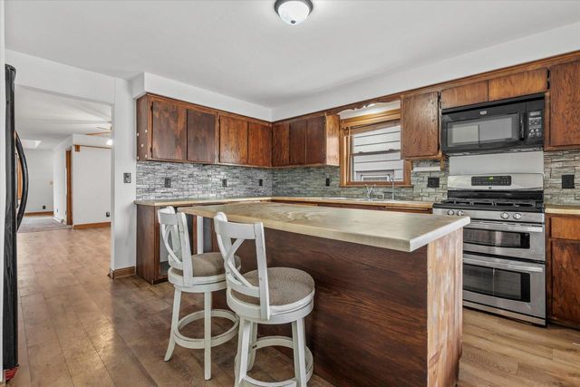 2053 S 25th STREET, Milwaukee, WI 53204