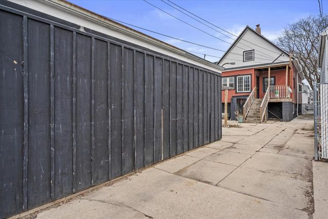 2053 S 25th STREET, Milwaukee, WI 53204