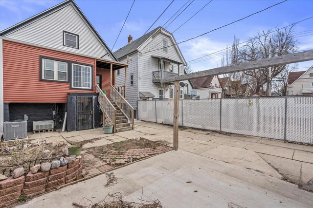 2053 S 25th STREET, Milwaukee, WI 53204