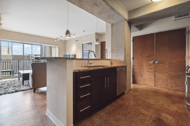 800 Brazos ST 803, Austin, TX 78701