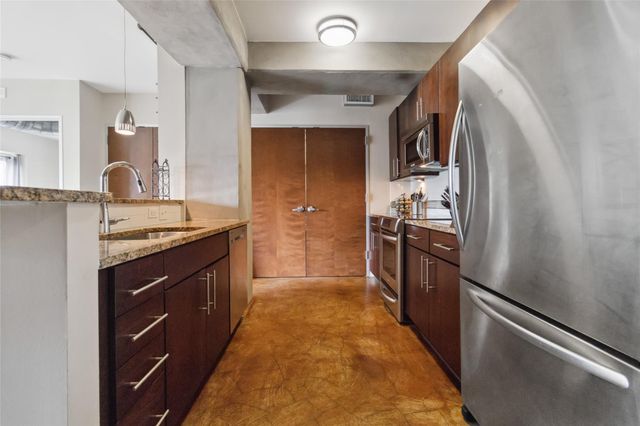 800 Brazos ST 803, Austin, TX 78701