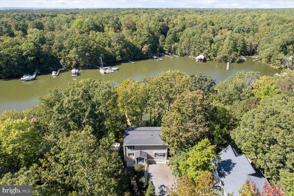 219 CALVERT DR, Lusby, MD 20657