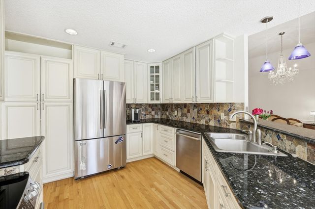 3233 High Meadow Drive, Grapevine, TX 76051