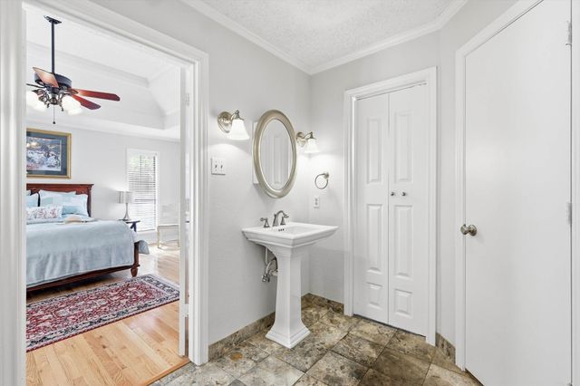 3233 High Meadow Drive, Grapevine, TX 76051