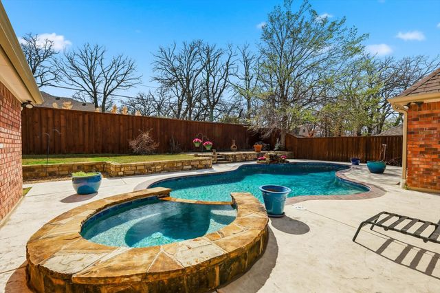 3233 High Meadow Drive, Grapevine, TX 76051