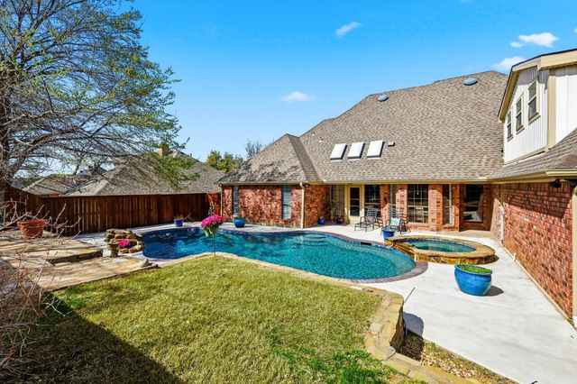 3233 High Meadow Drive, Grapevine, TX 76051