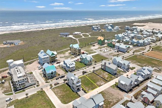 509 Sunrise Ave, Port Aransas, TX 78373