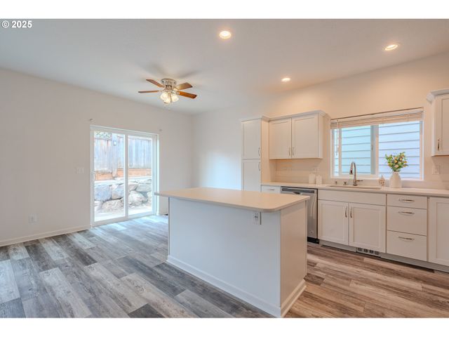 2654 Ne 87TH Ave, Vancouver, WA 98662
