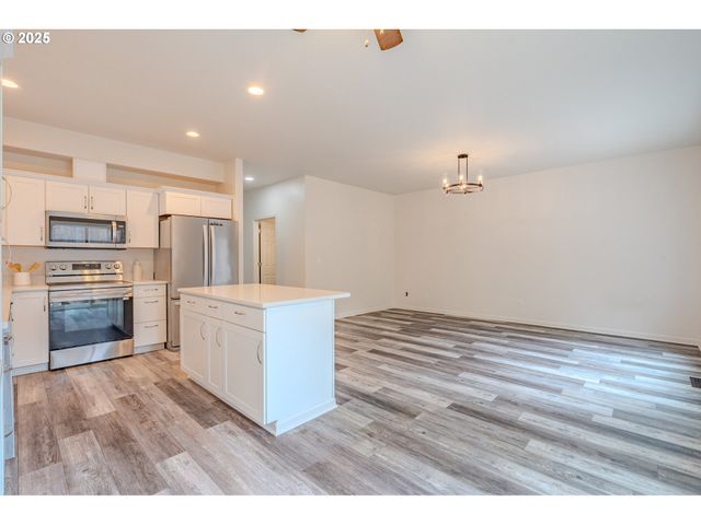 2654 Ne 87TH Ave, Vancouver, WA 98662