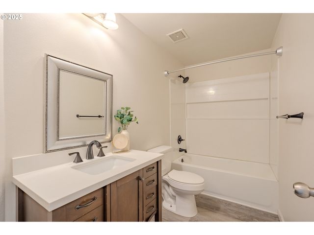 2654 Ne 87TH Ave, Vancouver, WA 98662