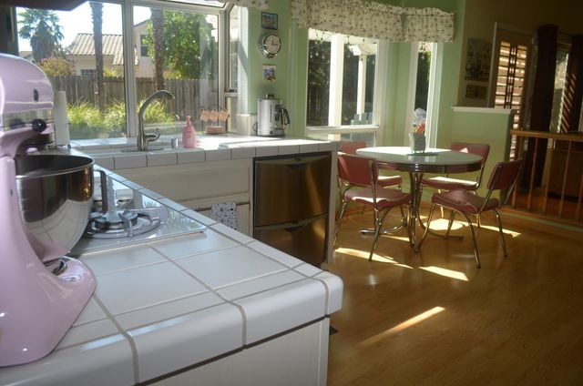 8392 Red Fox Way, Elk Grove, CA 95758