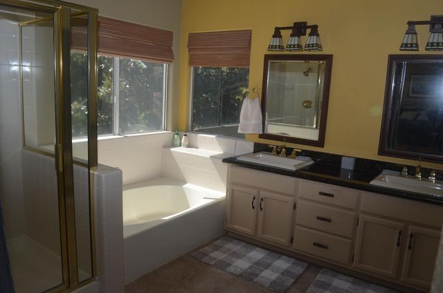 8392 Red Fox Way, Elk Grove, CA 95758