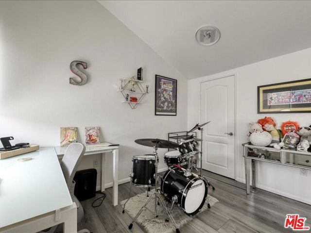 4477 Woodman Avenue 304, Sherman Oaks, CA 91423