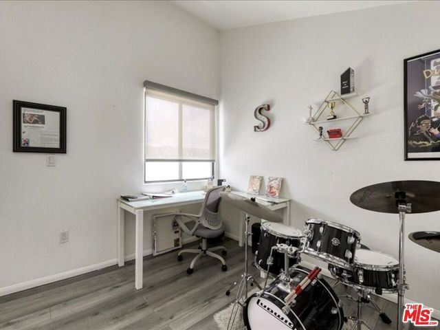 4477 Woodman Avenue 304, Sherman Oaks, CA 91423