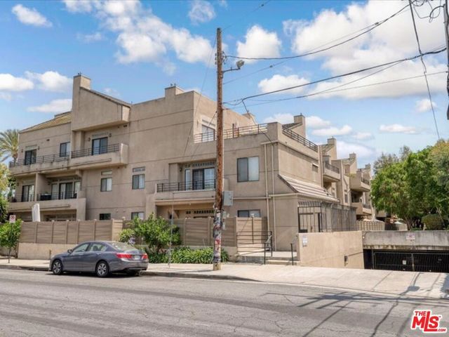 4477 Woodman Avenue 304, Sherman Oaks, CA 91423