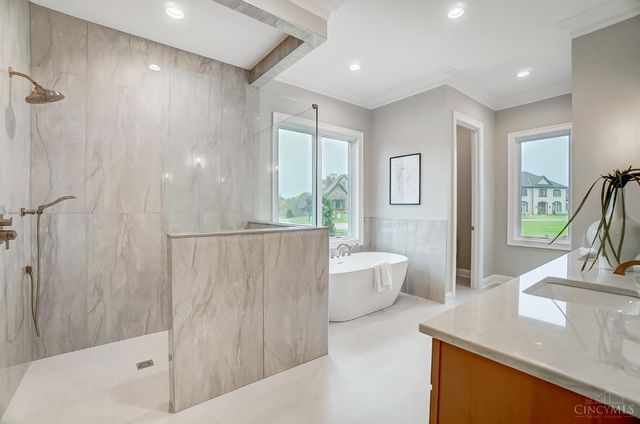 10 Priya Place, Green Twp, OH 45002