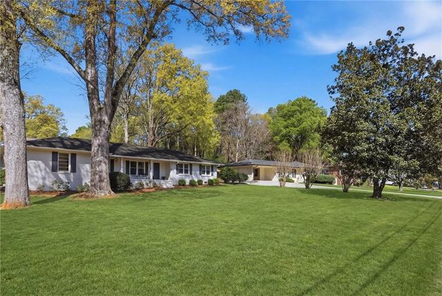 555 Allgood Road NE, Marietta, GA 30060