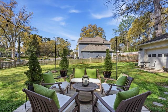 555 Allgood Road NE, Marietta, GA 30060