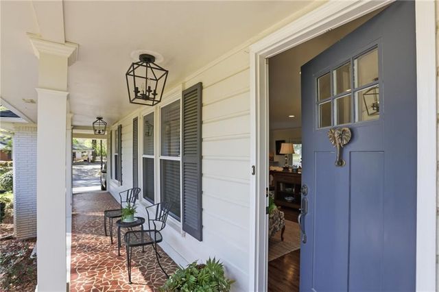 555 Allgood Road NE, Marietta, GA 30060