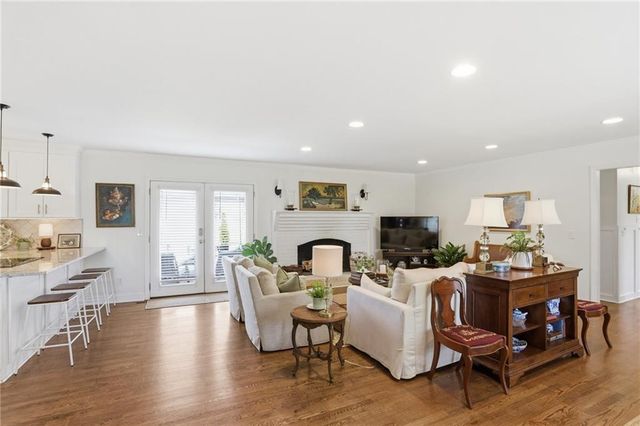 555 Allgood Road NE, Marietta, GA 30060