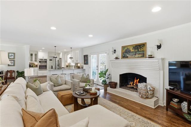 555 Allgood Road NE, Marietta, GA 30060