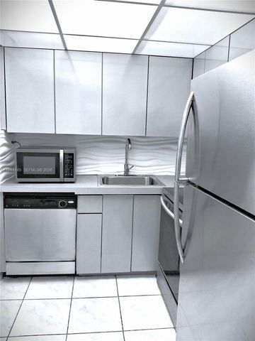 17570 Atlantic Blvd 104, Sunny Isles Beach, FL 33160