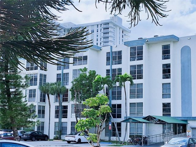 17570 Atlantic Blvd 104, Sunny Isles Beach, FL 33160