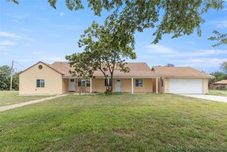 2830 W Georgia Avenue, Chickasha, OK 73018