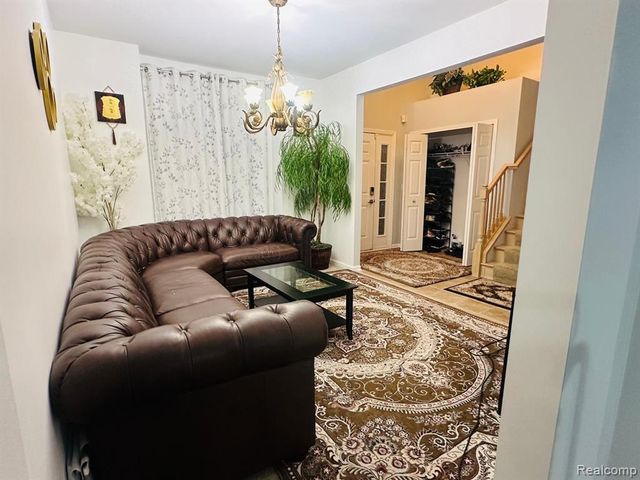 2216 Legacy Drive, Burton, MI 48519