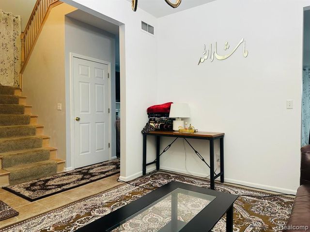 2216 Legacy Drive, Burton, MI 48519