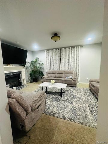 2216 Legacy Drive, Burton, MI 48519