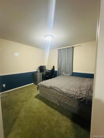 2216 Legacy Drive, Burton, MI 48519