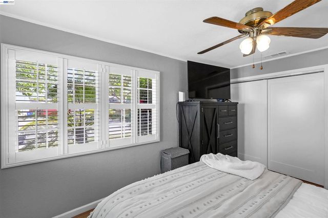 826 Hacienda Ave, San Lorenzo, CA 94580