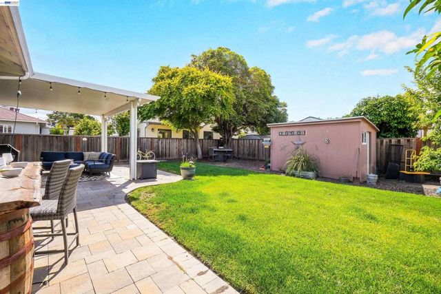 826 Hacienda Ave, San Lorenzo, CA 94580