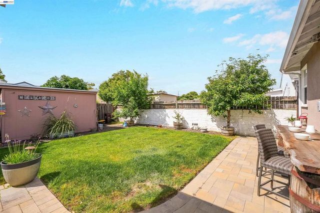 826 Hacienda Ave, San Lorenzo, CA 94580