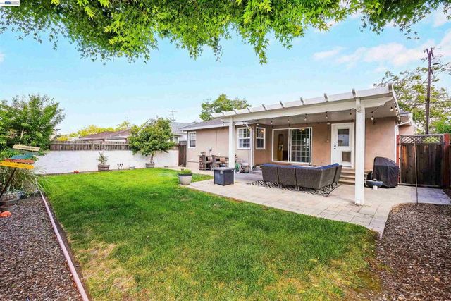 826 Hacienda Ave, San Lorenzo, CA 94580