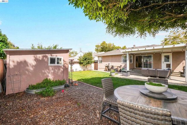 826 Hacienda Ave, San Lorenzo, CA 94580