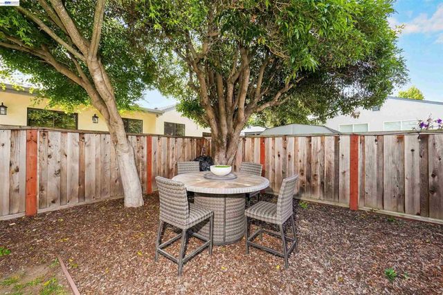 826 Hacienda Ave, San Lorenzo, CA 94580