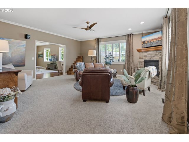 31050 Sw RIVERWOOD Dr, West Linn, OR 97068