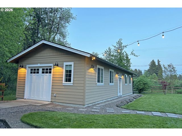 31050 Sw RIVERWOOD Dr, West Linn, OR 97068