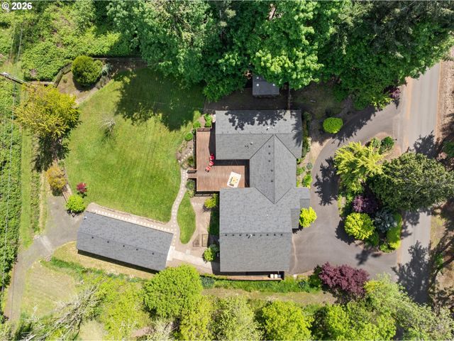 31050 Sw RIVERWOOD Dr, West Linn, OR 97068
