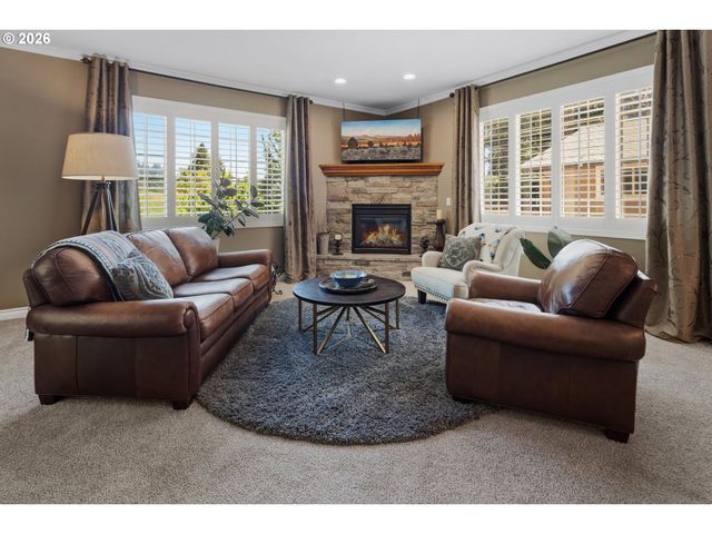 31050 Sw RIVERWOOD Dr, West Linn, OR 97068