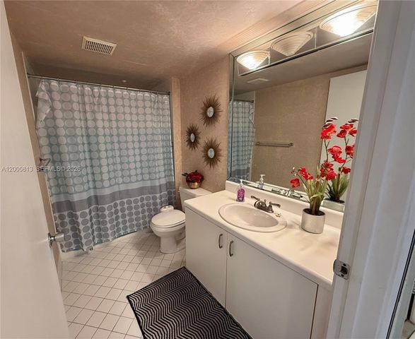 571 SW 141st Ave 208N, Pembroke Pines, FL 33027