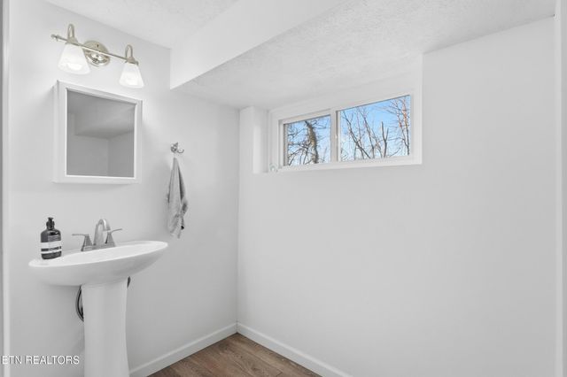 301 NW Portsmouth Rd, Knoxville, TN 37909