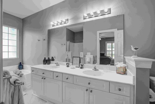 163 Golfview Lane, Summerville, SC 29485