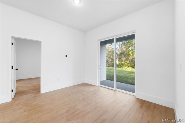 559 W Heronsbill Lane, Dunnellon, FL 34434