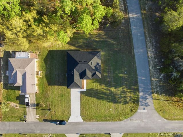 559 W Heronsbill Lane, Dunnellon, FL 34434