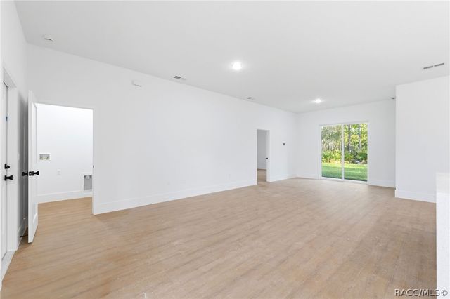 559 W Heronsbill Lane, Dunnellon, FL 34434