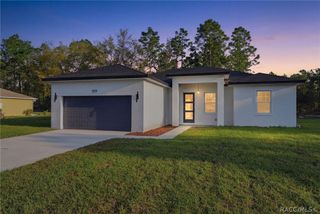 559 W Heronsbill Lane, Dunnellon, FL 34434